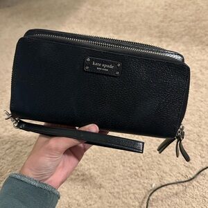 kate spade black pebbled leather wristlet clutch